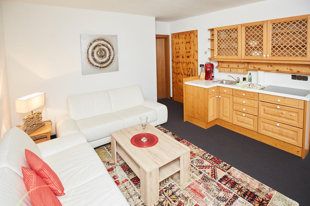 Landhaus Mandy Oberstdorf Bagian luar foto